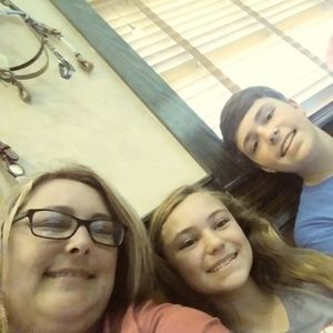 Meet your Posher, Tiffany